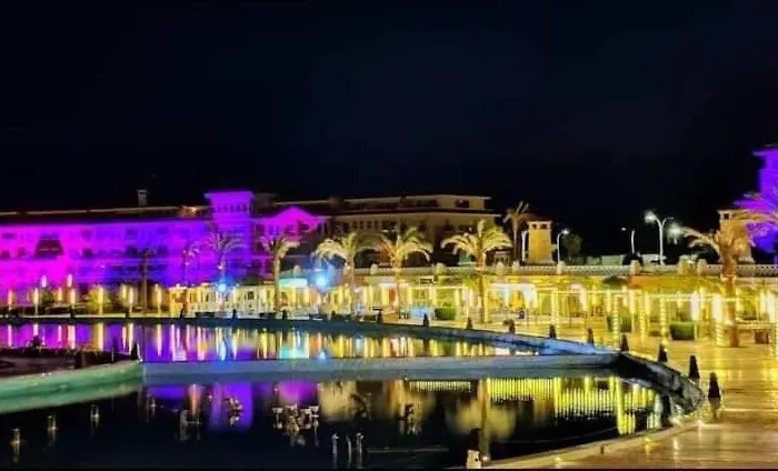 Porto Resort *