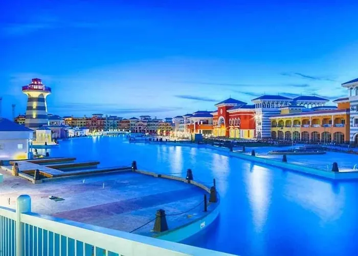 Porto Resort *