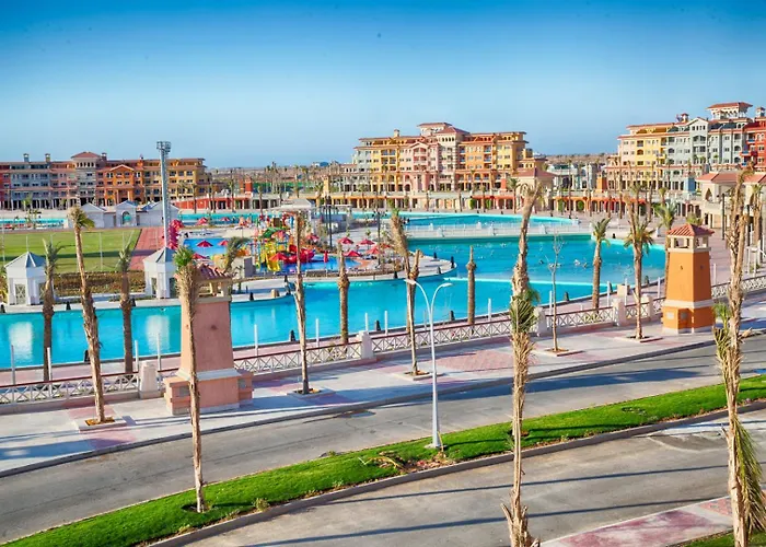 Porto Resort *